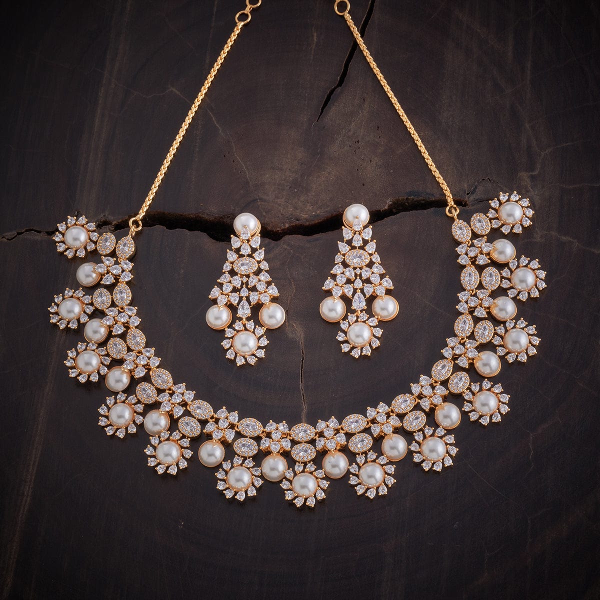 Beautiful & Pretty Vintage Flower Necklace Set